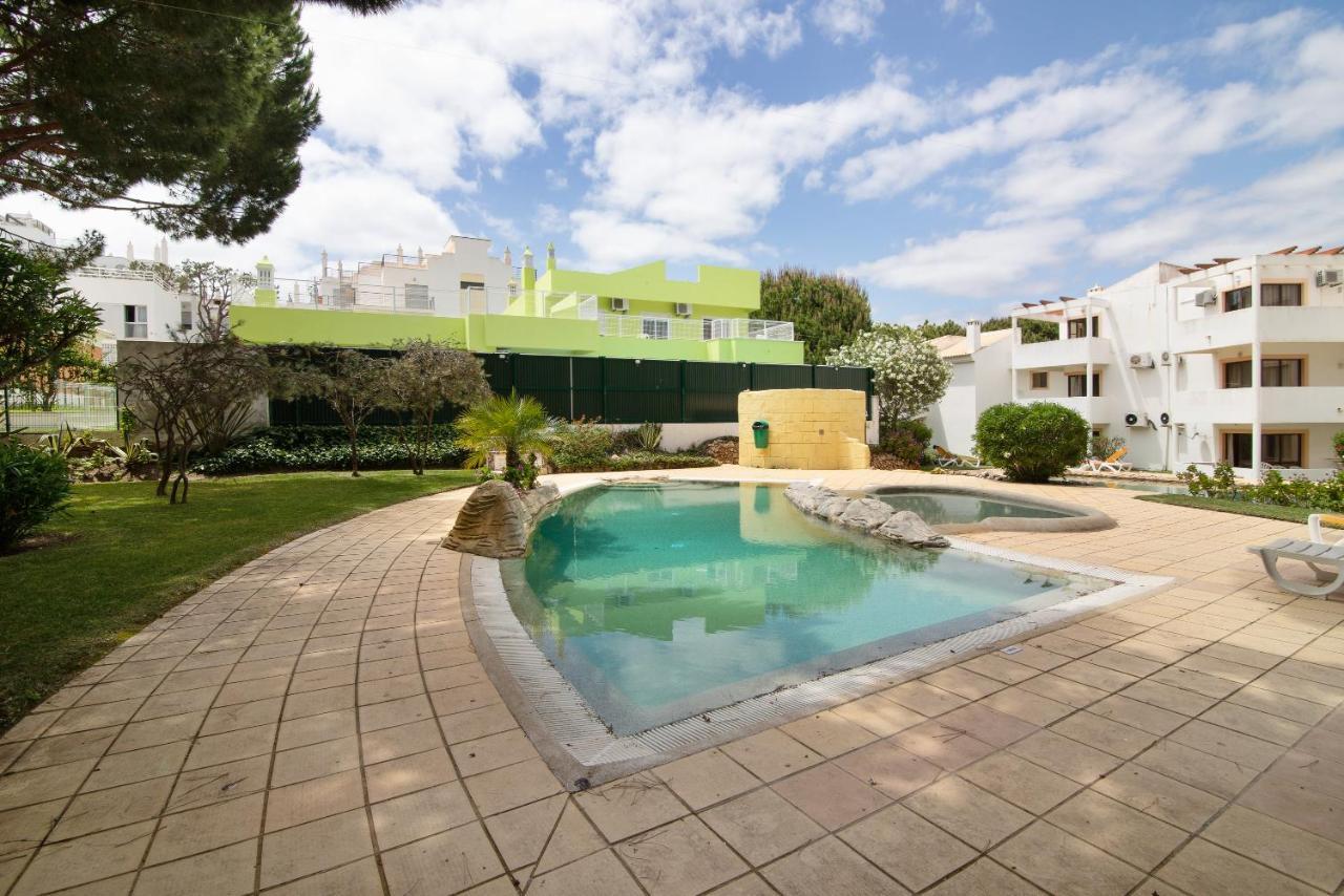 Apartamento Jardins Da Falesia 阿尔布费拉 外观 照片